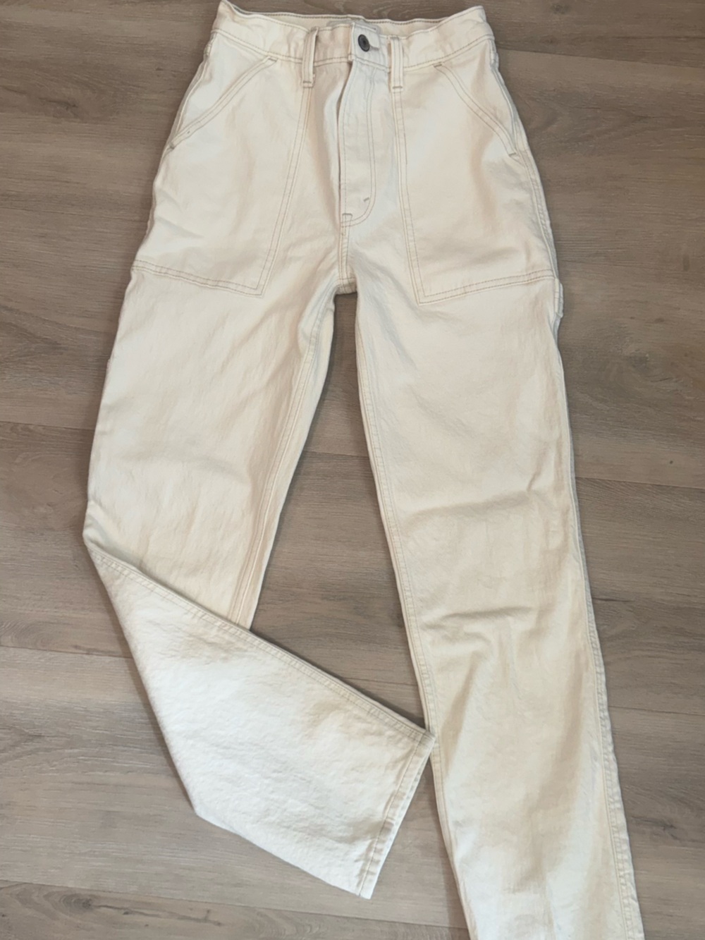 Abercrombie & Fitch Off-White High-Rise Jeans - Picture 3 of 6